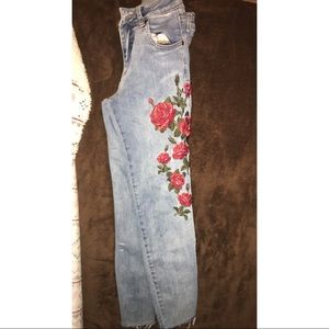 Cropped ankle rose jeans